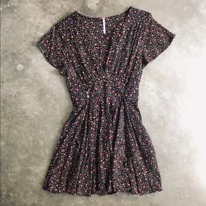 Free People - V front flow dress